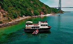 Yüzme Turu için Tekne Yat Kiralama